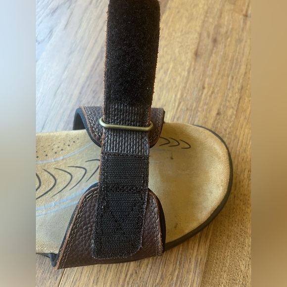 Clarks Men's Hapsford Creek Sandals Brown‎ Tumbled Leather Sz 10.5 Outdoor Beach - Picture 6 of 13